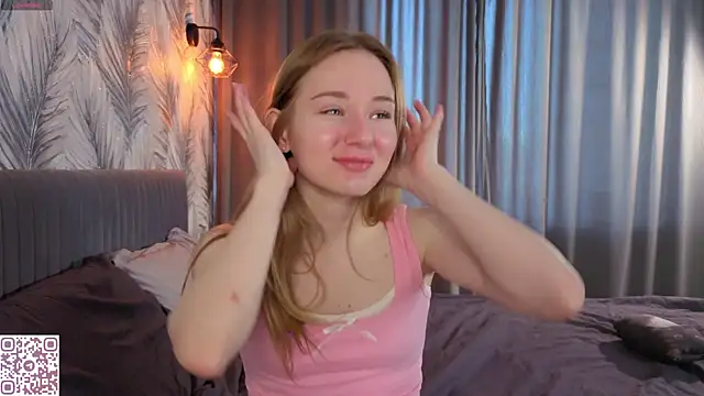 ElvinaRose online show from 05-08-26, 04:38