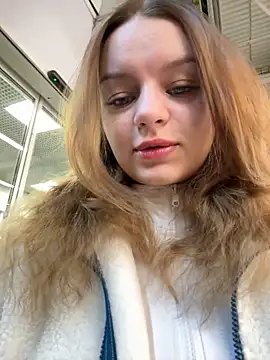Snapshot of Cum_girlss chatting on 10-09-25, 04:24 Cum girlss online show from 10-09-25, 04:24