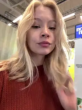 Snapshot of Cum_girlss chatting on 09-18-25, 06:16 Cum girlss online show from 09-18-25, 06:16
