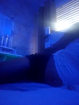 Snapshot of Tannedtattooed69 chatting on 09-29-25, 06:09 Tannedtattooed69 online show from 09-29-25, 06:09