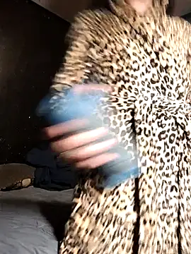 butterflykhash89 online show from 12-05-25, 06:34