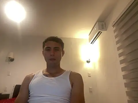 Spicystrip online show from 04-28-26, 03:44