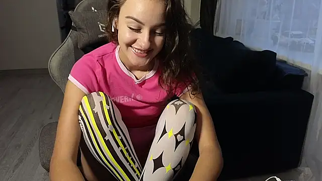 BelleWild online show from 11-14-25, 04:27