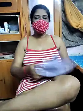 Snapshot of Rupali201 chatting on 09-10-25, 02:49 Rupali201 online show from 09-10-25, 02:49