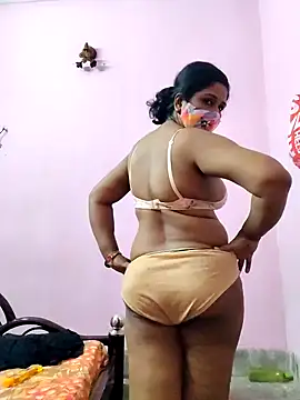 Snapshot of Rupali201 chatting on 10-02-25, 06:28 Rupali201 online show from 10-02-25, 06:28