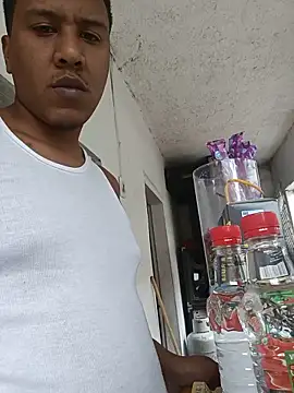 negro08  online show from 06-18-26, 03:39
