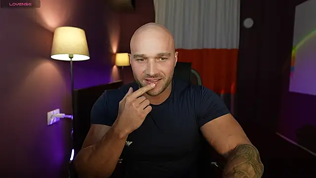 RikAdlerr online show from 05-18-26, 03:06