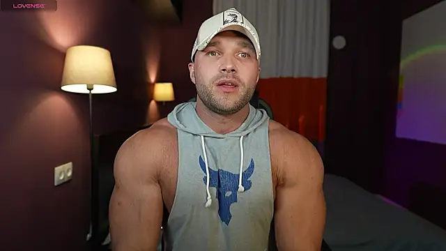 RikAdlerr online show from 05-13-26, 02:57