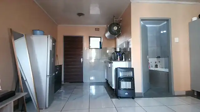 BusybooobsXXX3 online show from 10-19-25, 04:15