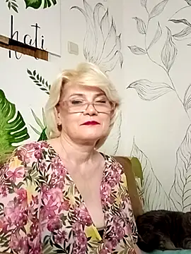 Snapshot of Catty_Lady chatting on 06-12-26, 07:33 Catty Lady online show from 06-12-26, 07:33