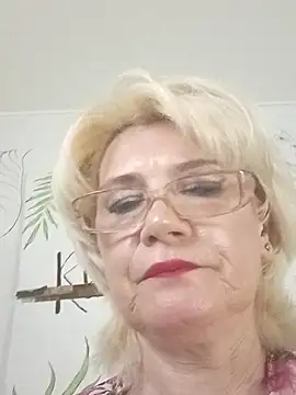 Snapshot of Catty_Lady chatting on 06-20-26, 06:46 Catty Lady online show from 06-20-26, 06:46