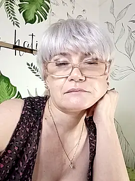 Catty Lady online show from 11-08-25, 08:56