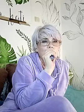 Snapshot of Catty_Lady chatting on 02-02-26, 07:13 Catty Lady online show from 02-02-26, 07:13