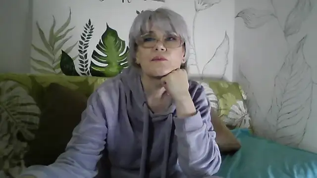 Snapshot of Catty_Lady chatting on 02-08-26, 07:33 Catty Lady online show from 02-08-26, 07:33