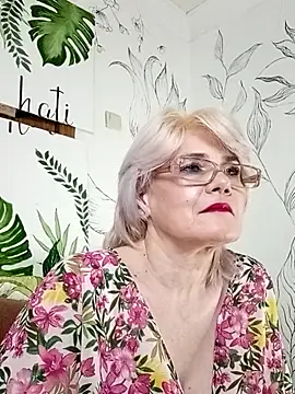 Snapshot of Catty_Lady chatting on 06-03-26, 08:13 Catty Lady online show from 06-03-26, 08:13