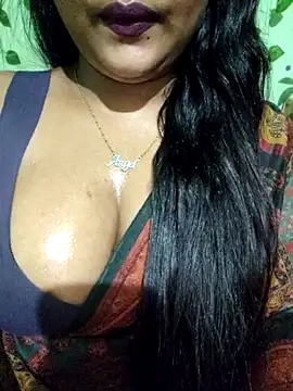 Snapshot of JIYA-04 chatting on 06-08-26, 02:39 JIYA-04 online show from 06-08-26, 02:39