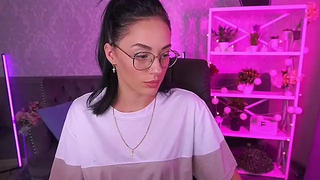 EviLune online show from 09-20-25, 06:29