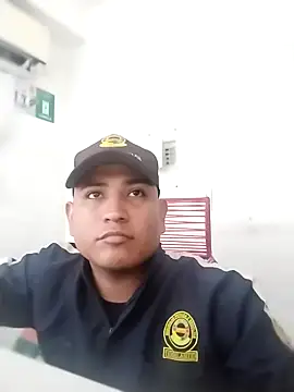 Snapshot of SOY0119DIEGO chatting on 09-20-25, 02:11 SOY0119DIEGO online show from 09-20-25, 02:11