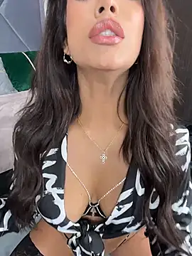 Snapshot of OneInAMillionXXX chatting on 01-14-26, 09:18 OneInAMillionXXX online show from 01-14-26, 09:18