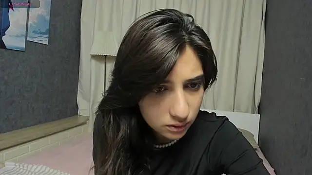 Elfy Rare  online show from 09-19-25, 08:24