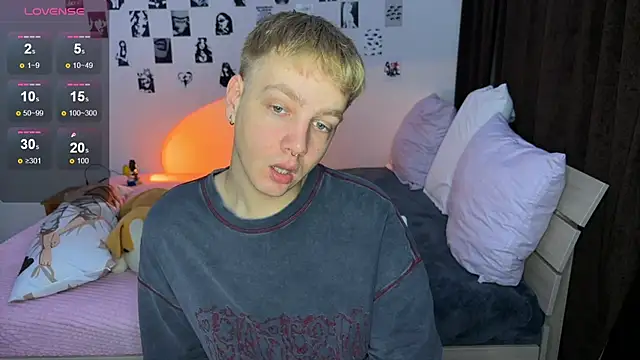 olivertasty online show from 10-24-25, 01:43