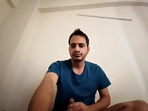 Snapshot of Amit_desai chatting on 04-04-26, 07:26 Amit desai online show from 04-04-26, 07:26