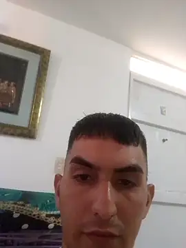 Snapshot of MiMonte420 chatting on 11-08-25, 08:12 MiMonte420 online show from 11-08-25, 08:12