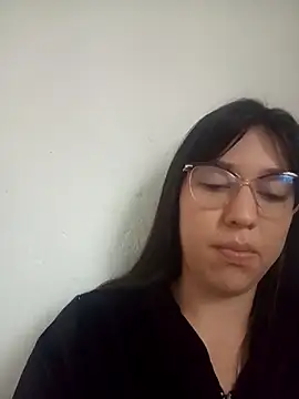 lareinalareinadelanal online show from 10-16-25, 11:51