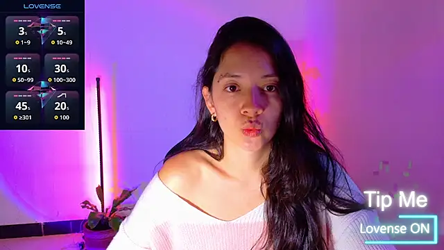 Sarasavage online show from 05-19-26, 12:34