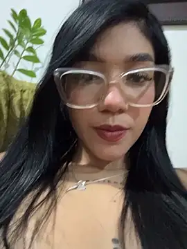 Snapshot of ElaRose_12 chatting on 06-05-26, 05:12 ElaRose 12 online show from 06-05-26, 05:12
