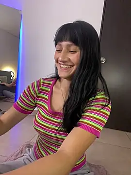 Snapshot of lenkaa chatting on 10-10-25, 02:01 lenkaa online show from 10-10-25, 02:01
