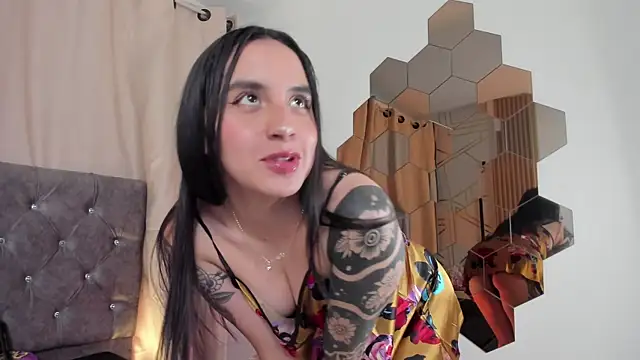 kaylee lee online show from 01-13-26, 03:54