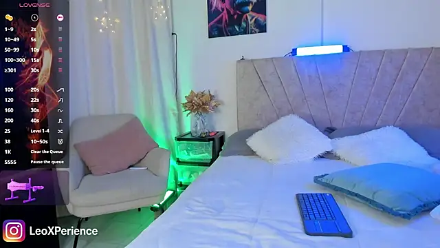 jhosepMoreno online show from 10-15-25, 01:08