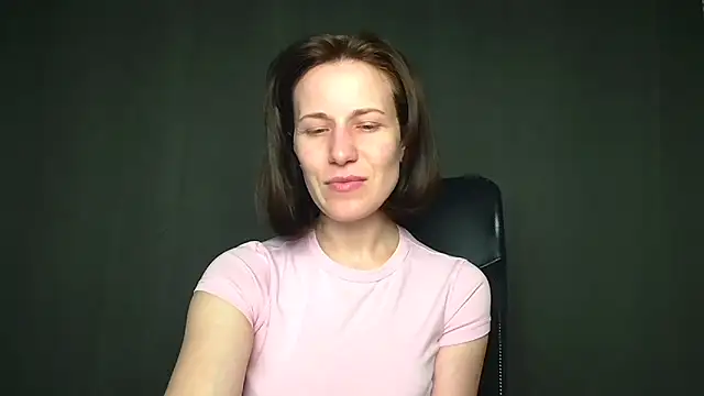 Kelly Kisss online show from 04-28-26, 08:08