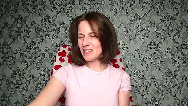 Kelly Kisss online show from 04-16-26, 09:39