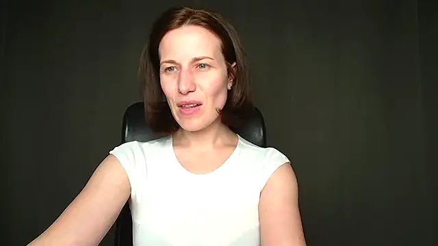 Kelly Kisss online show from 05-03-26, 11:37