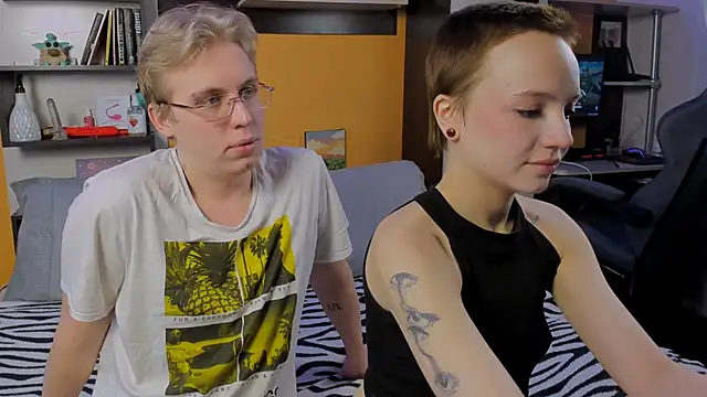 Snapshot of SammySccott chatting on 02-25-26, 10:04 SammySccott online show from 02-25-26, 10:04