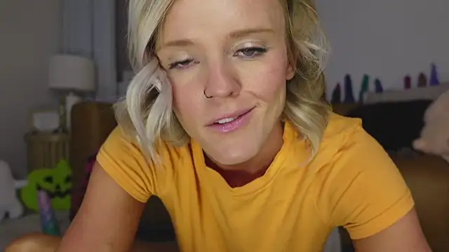 Taylorlove303 online show from 10-12-25, 10:05