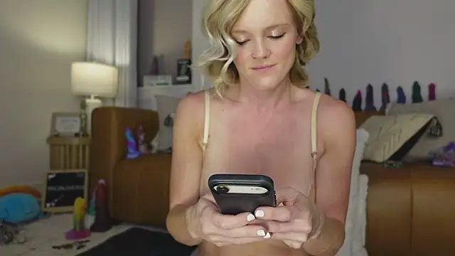 Taylorlove303 online show from 11-08-25, 11:25