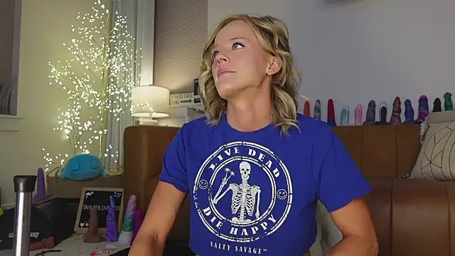 Taylorlove303 online show from 03-26-26, 10:13