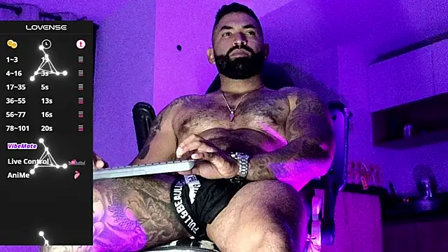 Snapshot of Max-prada chatting on 02-14-26, 02:12 Max-prada online show from 02-14-26, 02:12