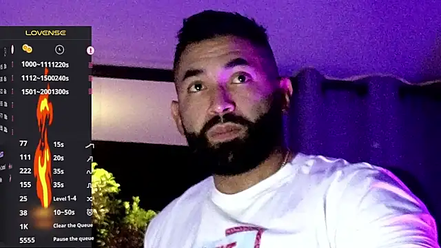 Snapshot of Max-prada chatting on 02-01-26, 02:10 Max-prada online show from 02-01-26, 02:10