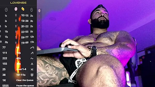 Max-prada online show from 05-16-26, 02:32
