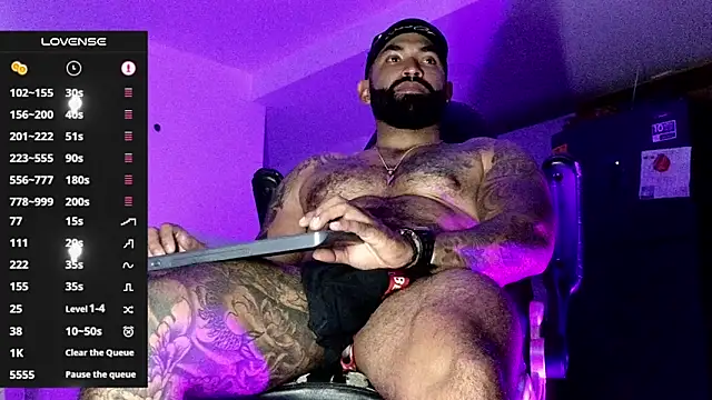 Snapshot of Max-prada chatting on 02-16-26, 01:37 Max-prada online show from 02-16-26, 01:37