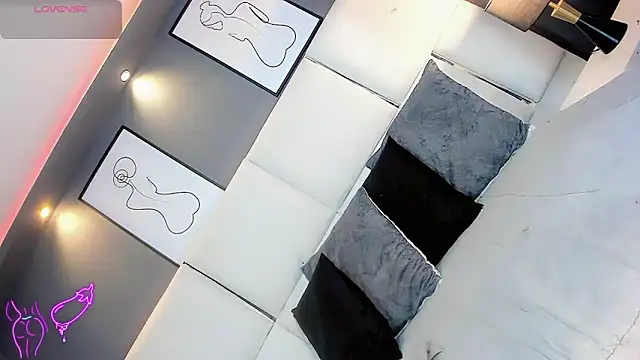 LiaFernandaa online show from 05-05-26, 02:42