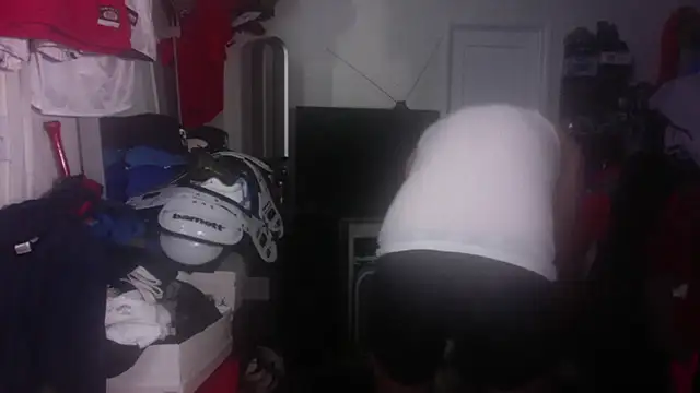 Snapshot of DILFJockDad87 chatting on 10-01-25, 12:42 DILFJockDad87 online show from 10-01-25, 12:42