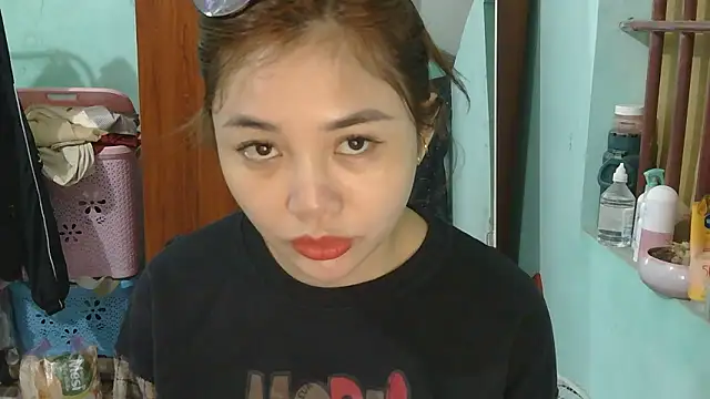 Uhem112 online show from 11-03-25, 02:50