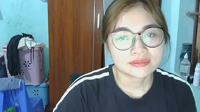 Uhem112 online show from 10-17-25, 12:51