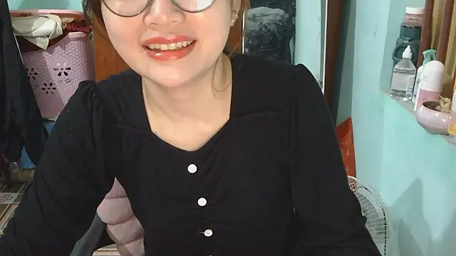 Uhem112 online show from 11-01-25, 01:23