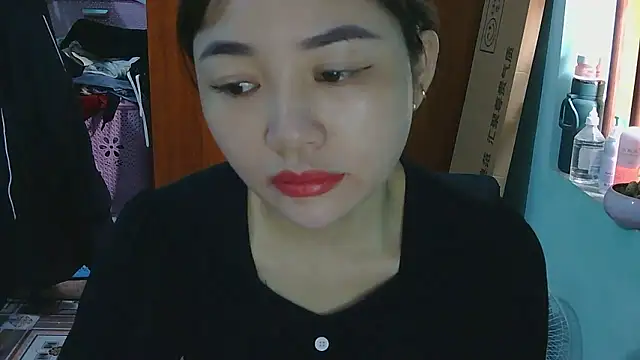 Uhem112 online show from 11-23-25, 02:54